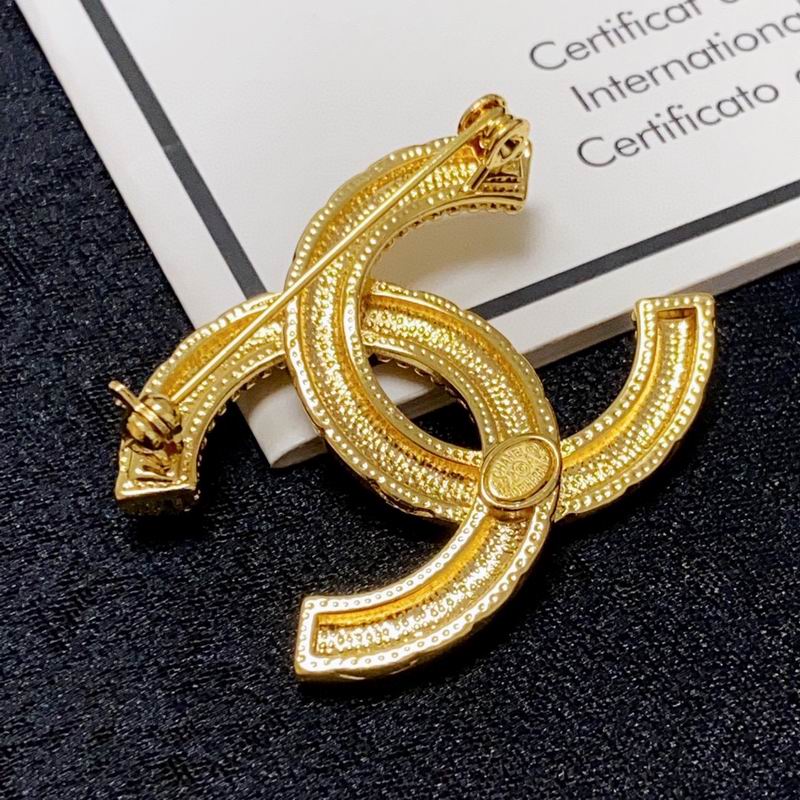Chanel Brooch 1lyx52 (5)